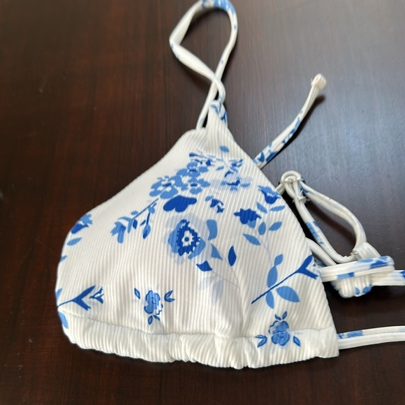 ZAFUL Ditsy Floral Printed Swimsuit Triangle High Cut Cheeky Bikini Set - Picture 6 of 7